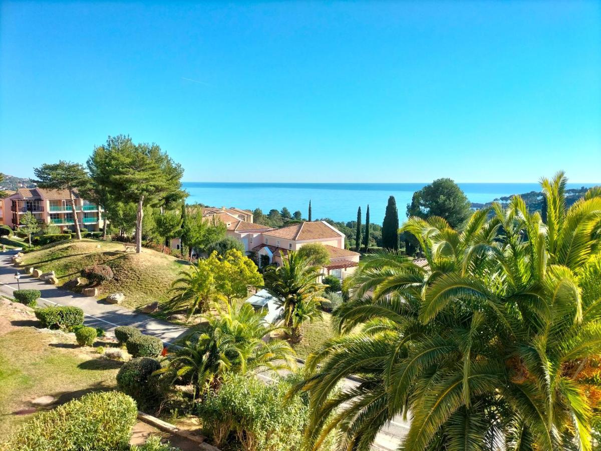 Superbe Appartement Avec Vue Mer Et Piscine Сен-Рафаель Екстер'єр фото
